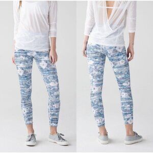 LULULEMON High Times Pant sz 4 Blurry Belle Multi 7/8 leggings